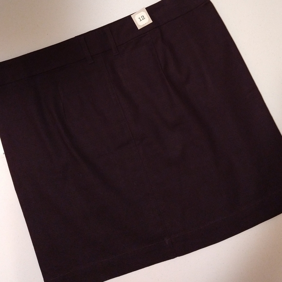 👡 Gap skirt! NWT 👡 - Picture 2 of 2
